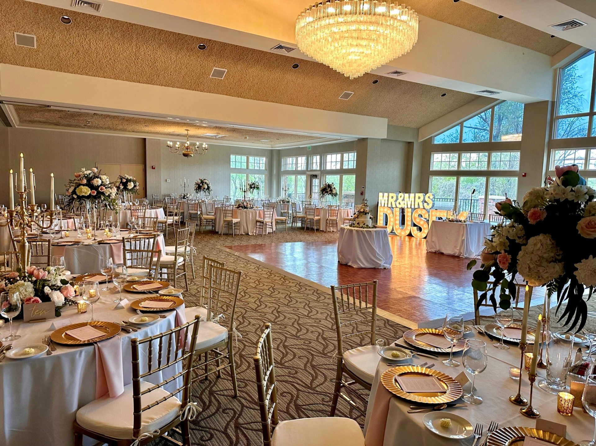 Elegant-Wedding-Reception-Venue-Decor-Gold-Pink-St_-Clair-Country-Club